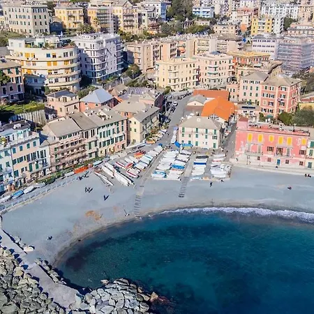 Apartament Trilocale Sulla - Parcheggio Privato Genua