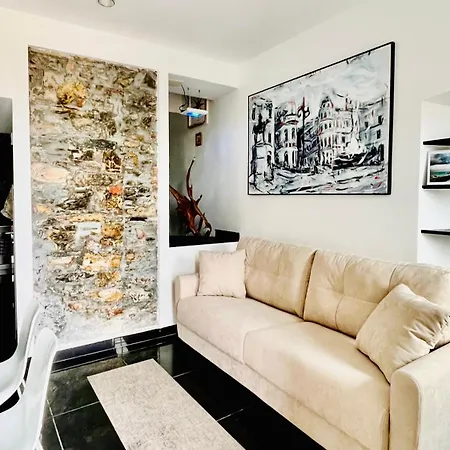 Trilocale Sulla - Parcheggio Privato Genua