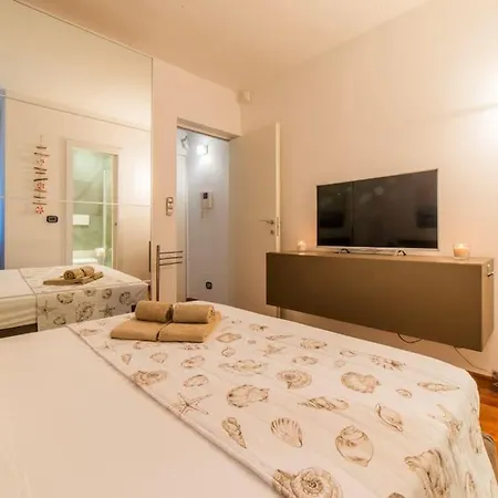 Trilocale Sulla - Parcheggio Privato Genoa